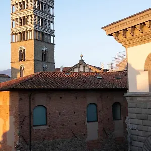 Residenza Roma Apartment Pistoia