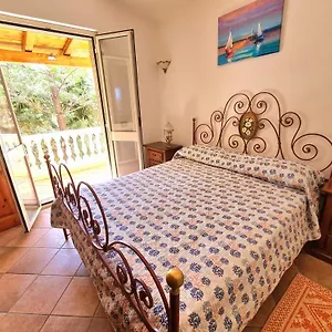 Vista Mare E Montagna Apartment Cala Gonone
