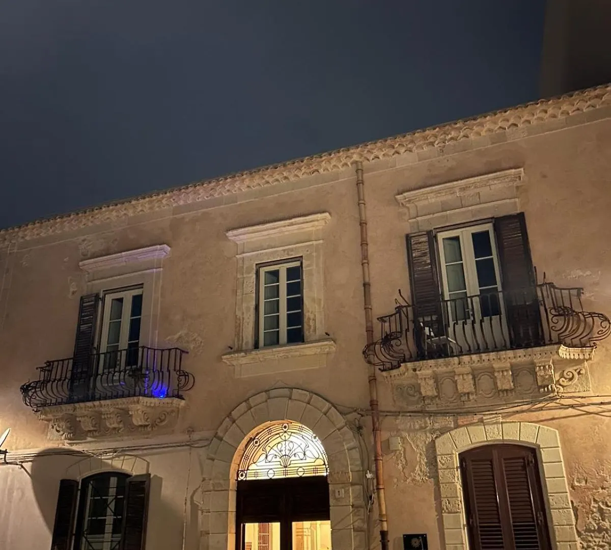 Palazzo Gancia Holiday Homes Syrakuzy Apartament